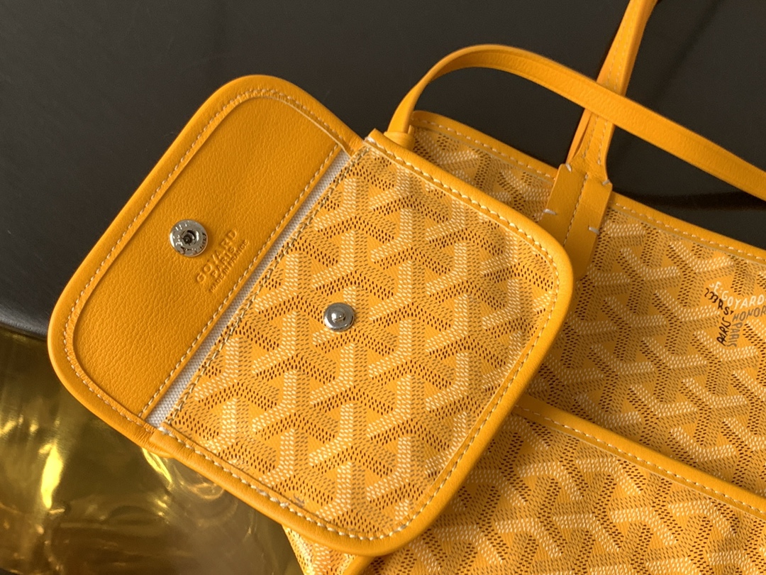 Anjou Mini Reversible Tote Bag In Yellow